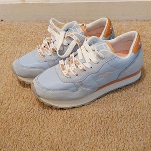 Kangaroos sneakers